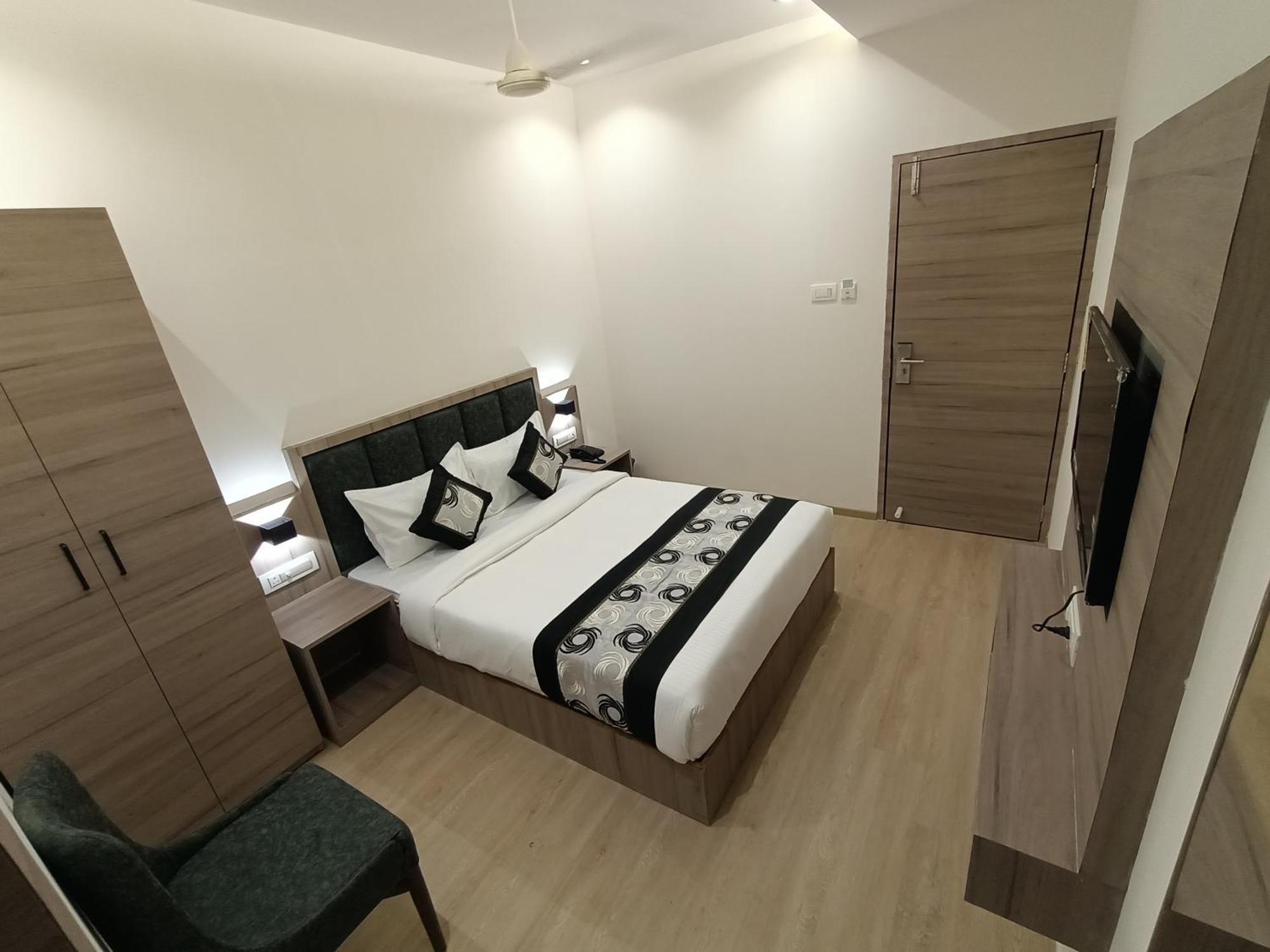 Hotel Beverly Palace Santacruz - Near Bkc - Mumbai Airport T1 Екстер'єр фото