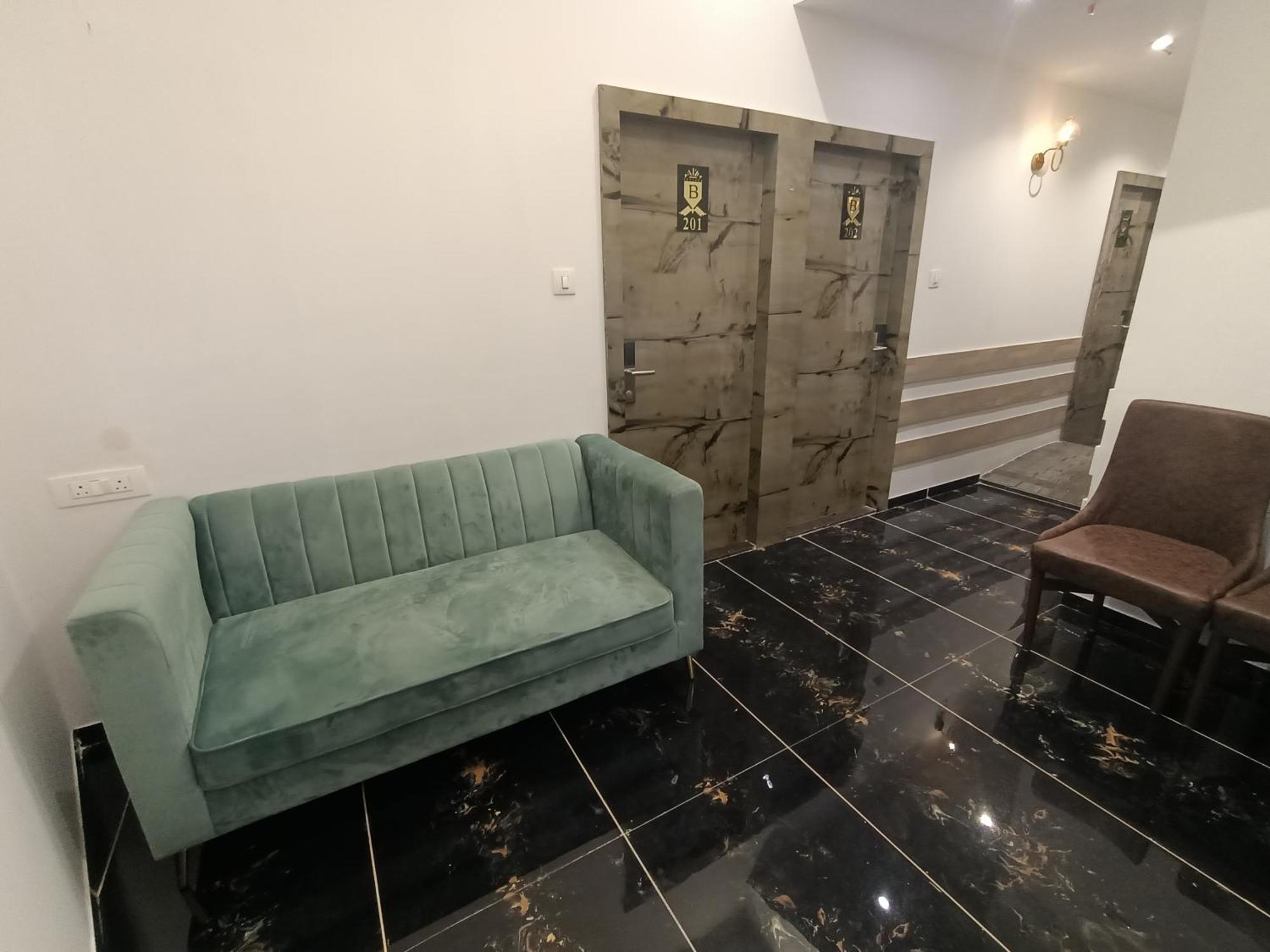 Hotel Beverly Palace Santacruz - Near Bkc - Mumbai Airport T1 Екстер'єр фото