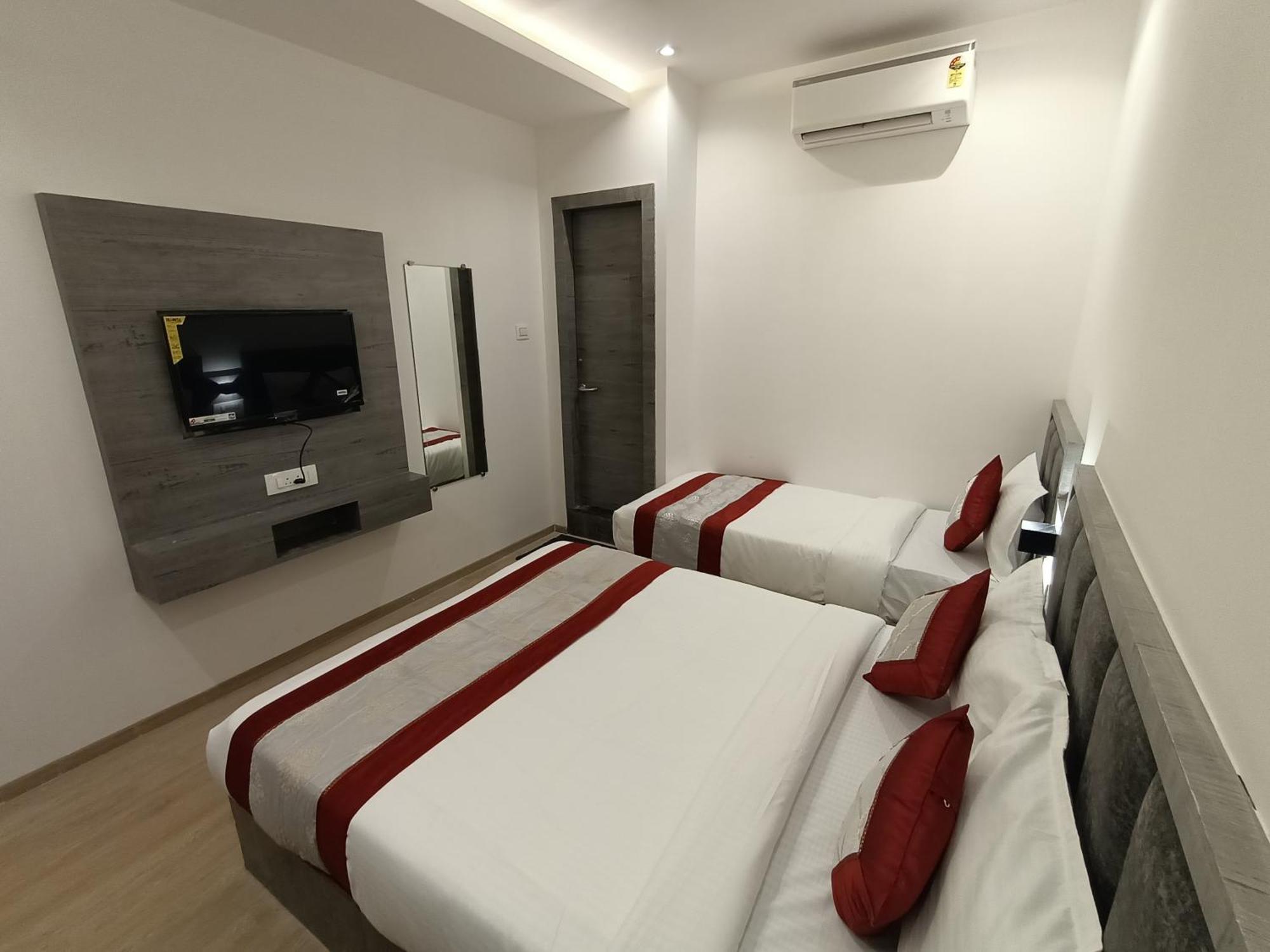 Hotel Beverly Palace Santacruz - Near Bkc - Mumbai Airport T1 Екстер'єр фото