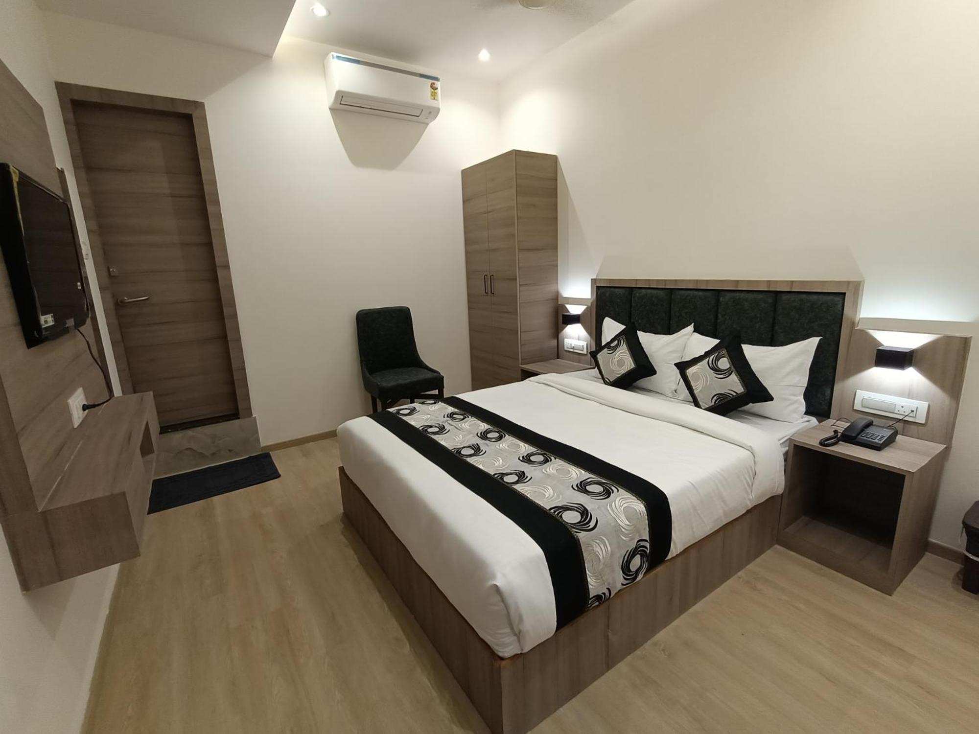 Hotel Beverly Palace Santacruz - Near Bkc - Mumbai Airport T1 Екстер'єр фото