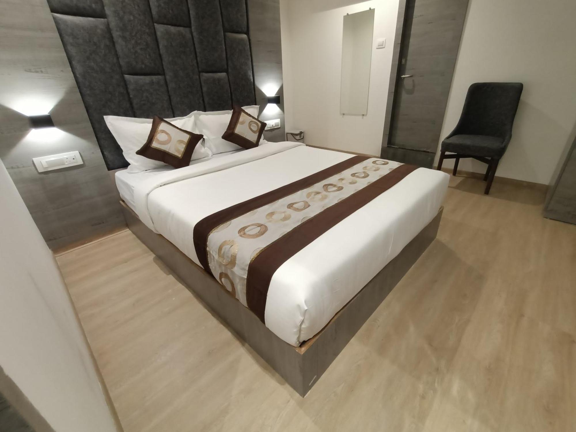 Hotel Beverly Palace Santacruz - Near Bkc - Mumbai Airport T1 Екстер'єр фото