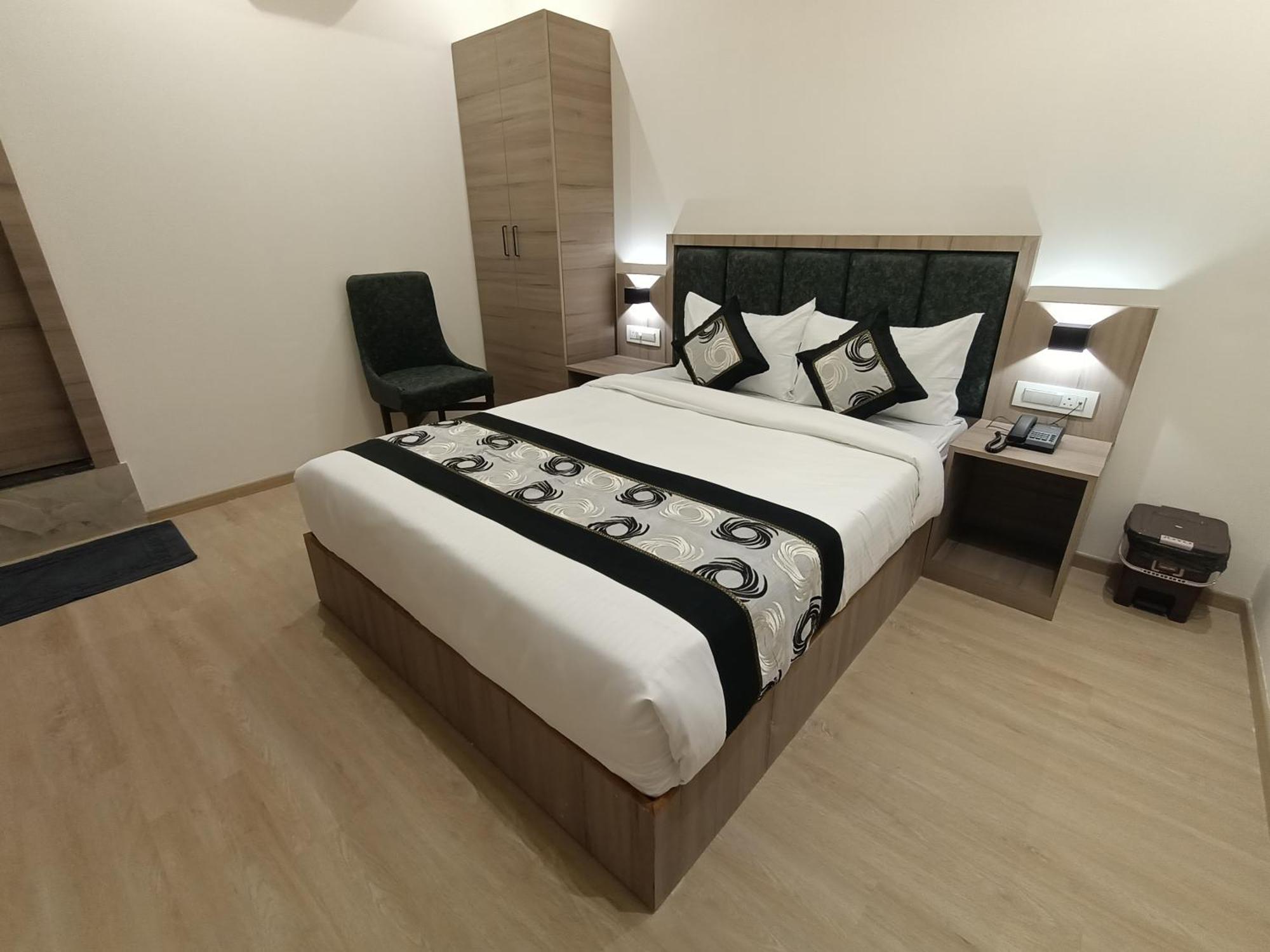 Hotel Beverly Palace Santacruz - Near Bkc - Mumbai Airport T1 Екстер'єр фото